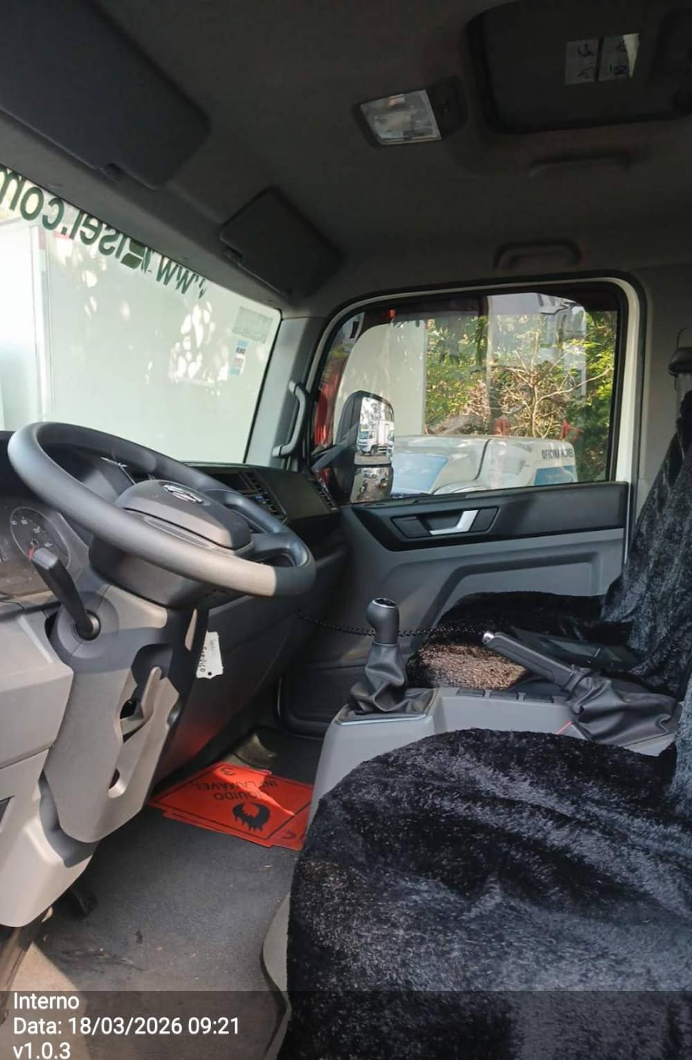 Volkswagen 6-160 Delivery 2p (diesel)(E5)