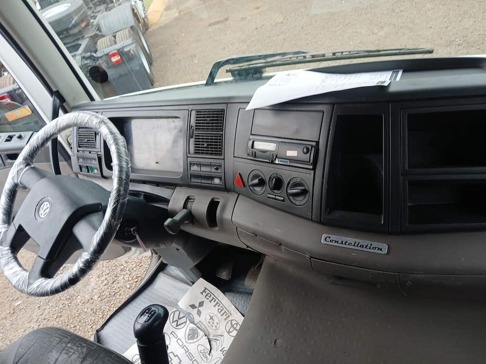 Volkswagen 24.280 Constellation 24.280 E DC