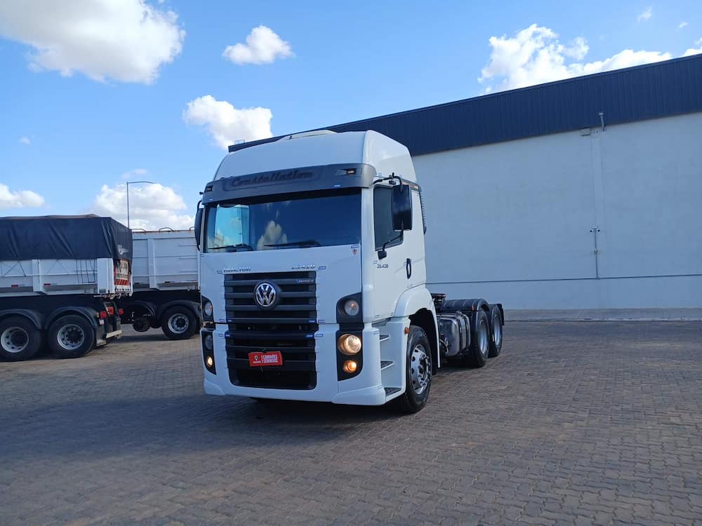 VOLKSWAGEN 25.420 CTC 6X2