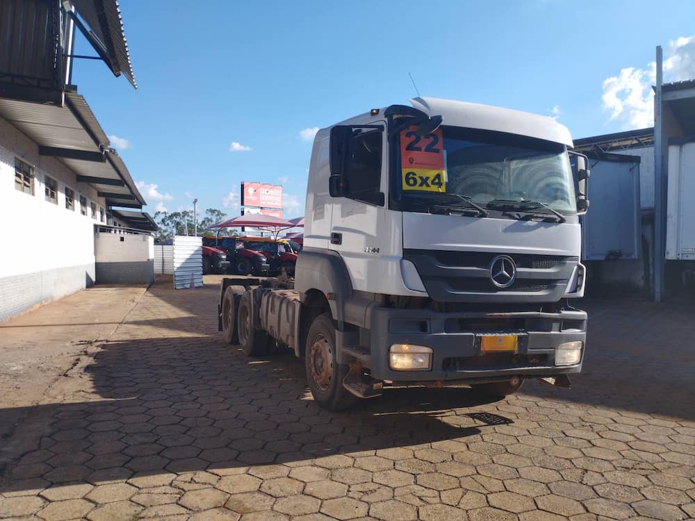 Mercedes-Benz Axor 3344 S (6X4)