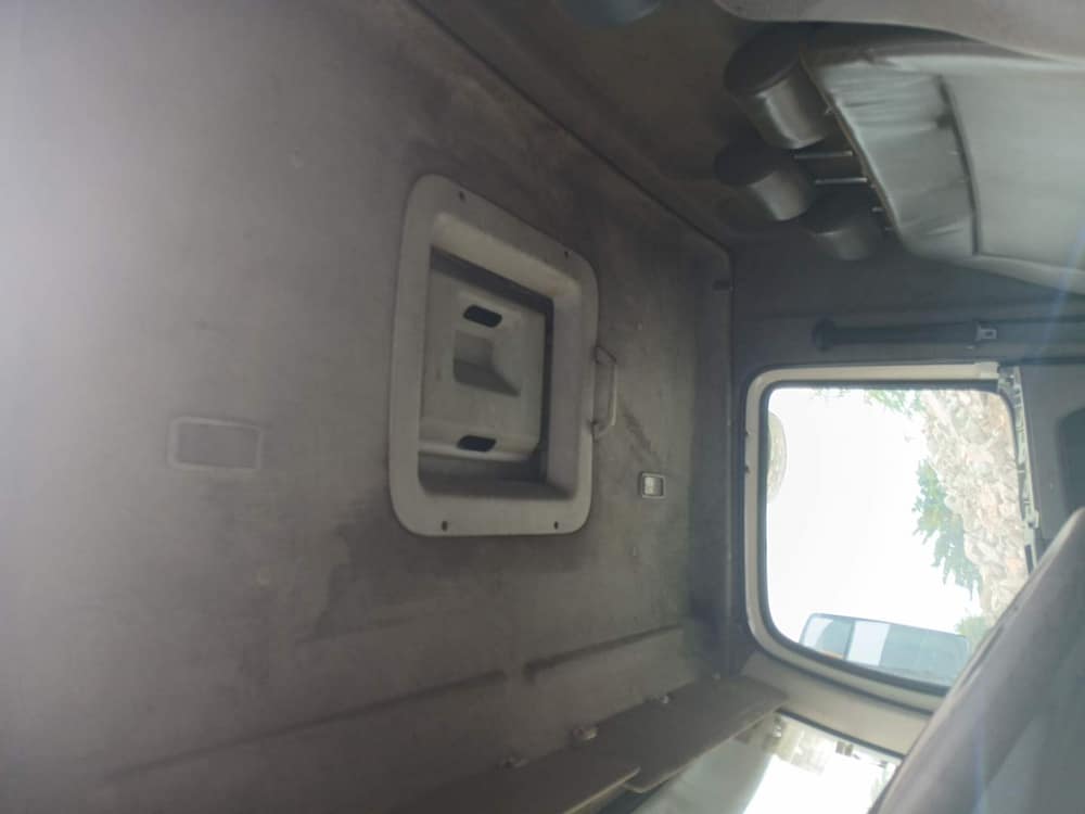 Volkswagen 24-260 E Constel. 6x2 2p (diesel)(E5)