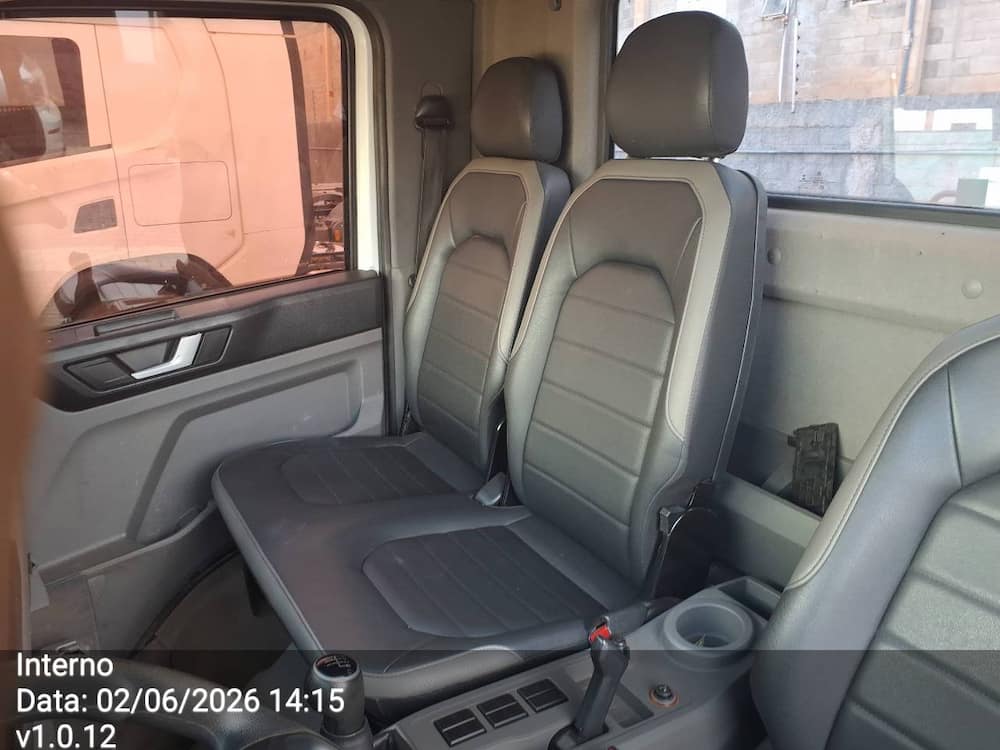 VOLKSWAGEN 11-180 DELIVERY 2P DIESEL E5