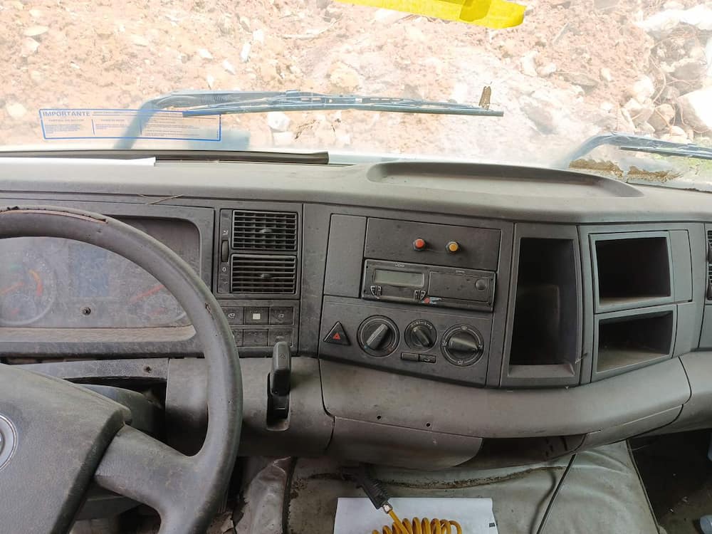 Volkswagen 24-260 E Constel. 6x2 2p (diesel)(E5)