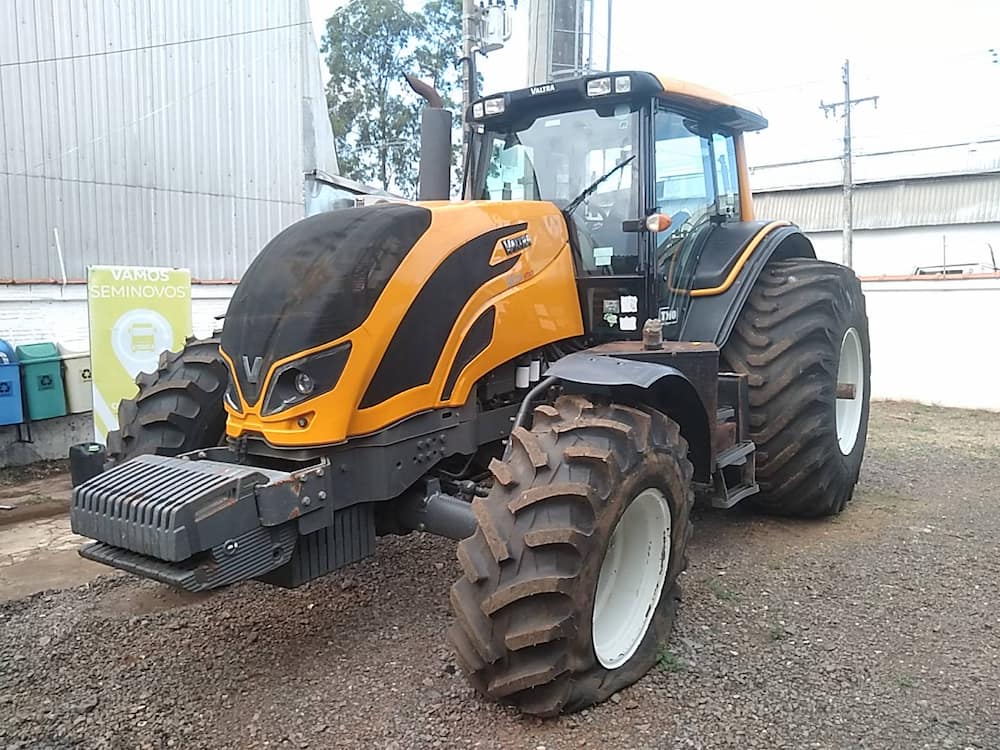 VALTRA BH 224 HiTECH