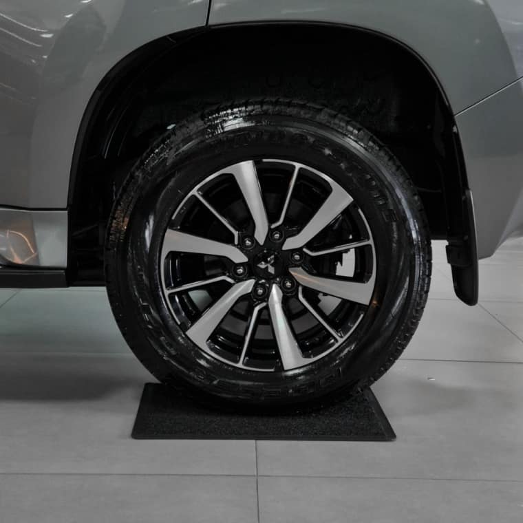 Mitsubishi PAJERO SPORT 2.4 16V MIVEC TURBO DIESEL HPE AWD AUTOMÁTICO 2019/2020
