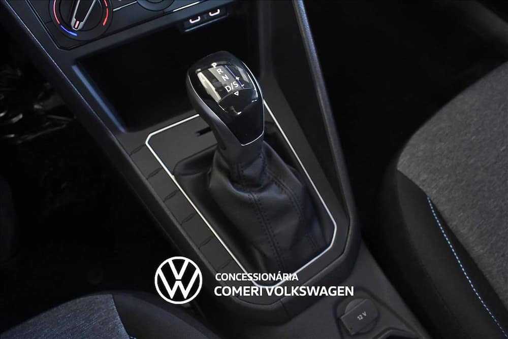 2027 VOLKSWAGEN NIVUS 1.0 200 TSI TOTAL FLEX SENSE AUTOMÁTICO