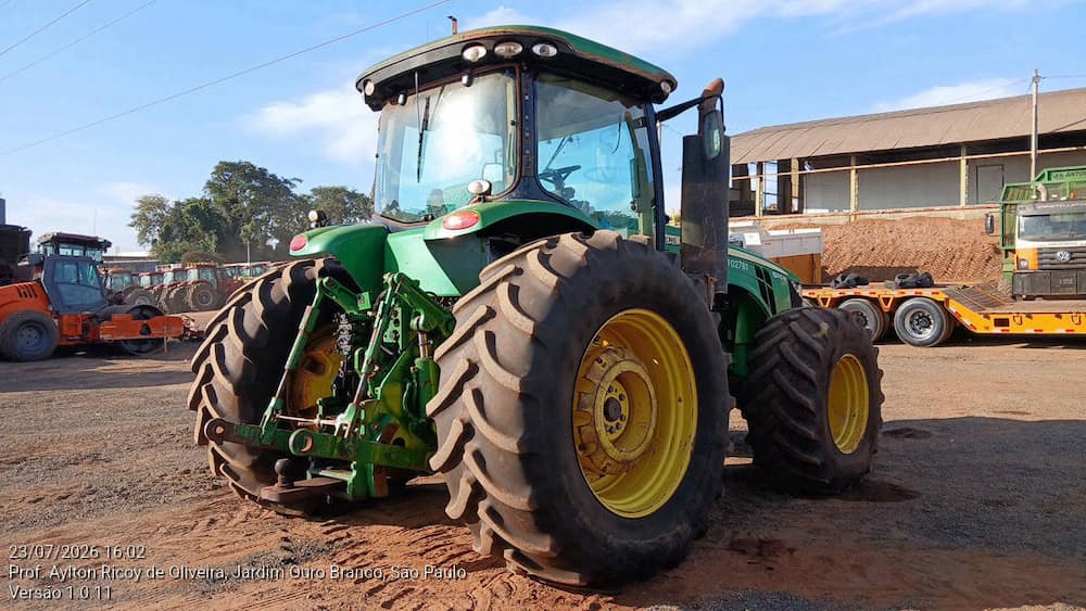 JOHN DEERE 8270R