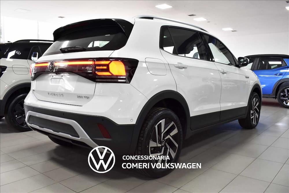2027 VOLKSWAGEN T-CROSS 1.4 250 TSI TOTAL FLEX HIGHLINE AUTOMÁTICO