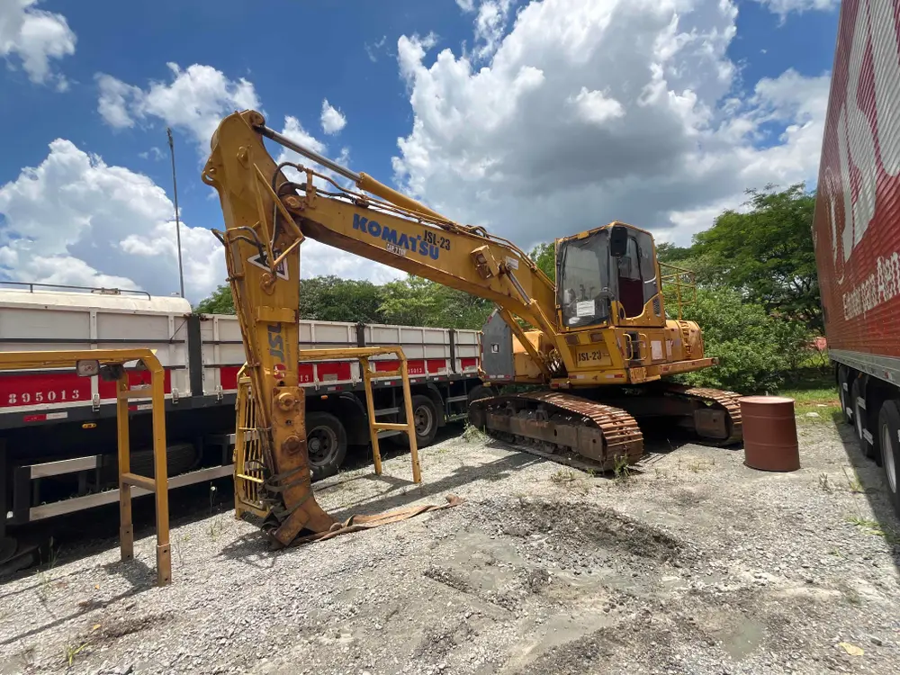 KOMATSU PC 200 LC