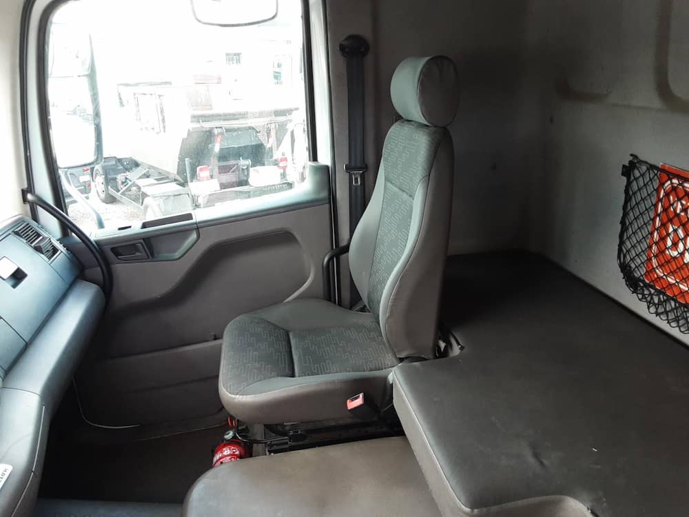 VOLKSWAGEN 25.420 CTC 6X2