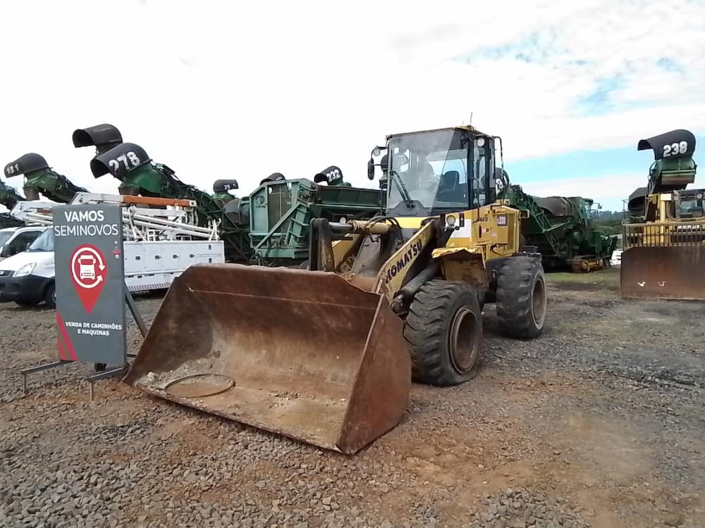 KOMATSU WA200