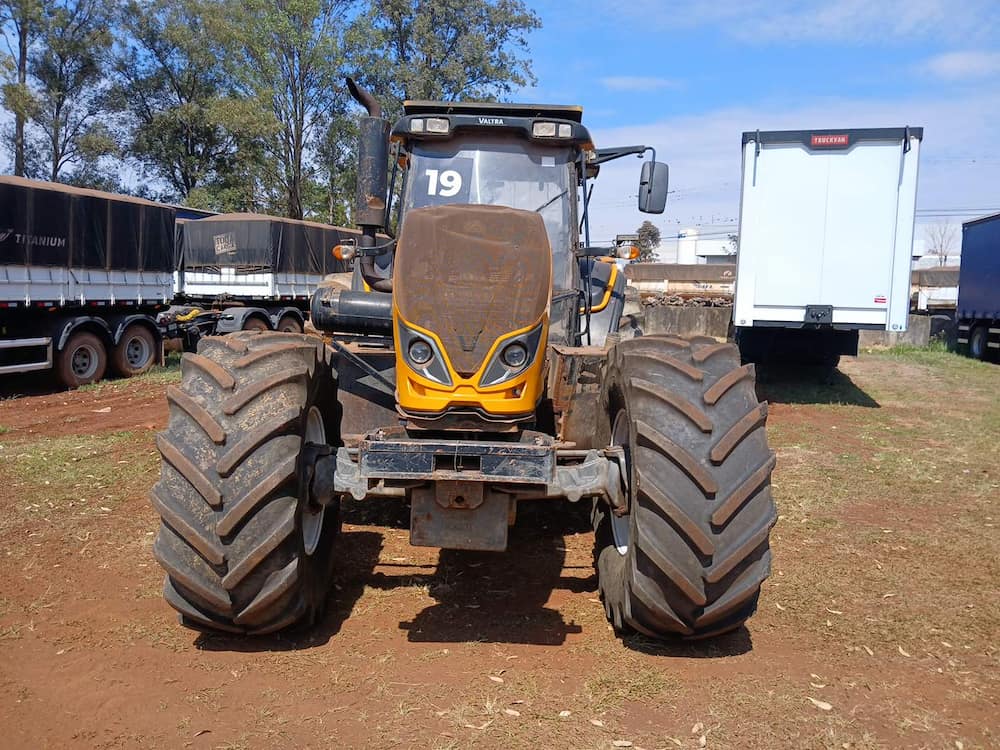 VALTRA BH 224 HiTECH