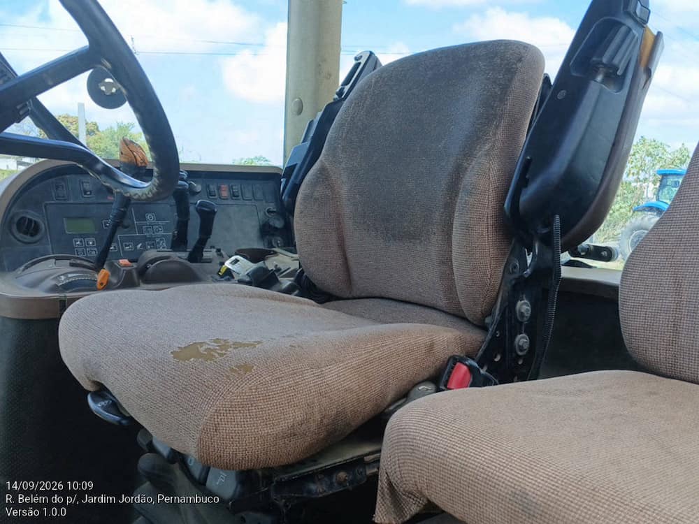 JOHN DEERE 7200J