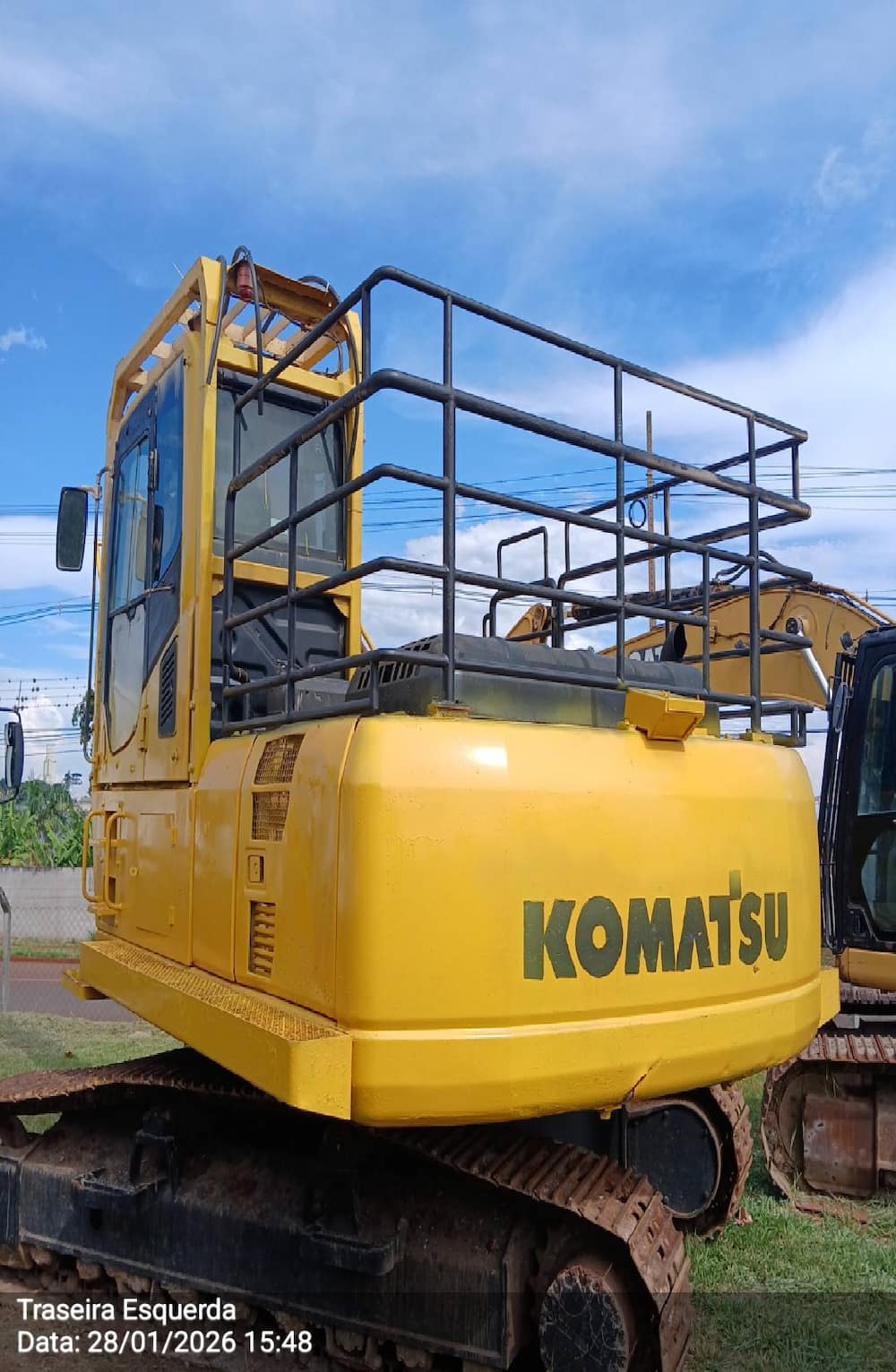 KOMATSU PC 200 LC