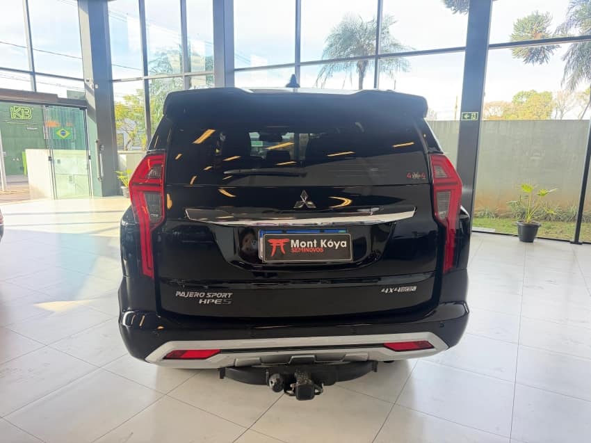 Mitsubishi PAJERO SPORT 2.4 16V MIVEC TURBO DIESEL HPE-S AWD AUTOMÁTICO 2023/2024