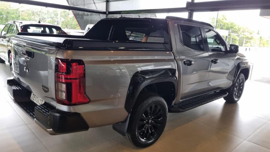 Mitsubishi TRITON KATANA