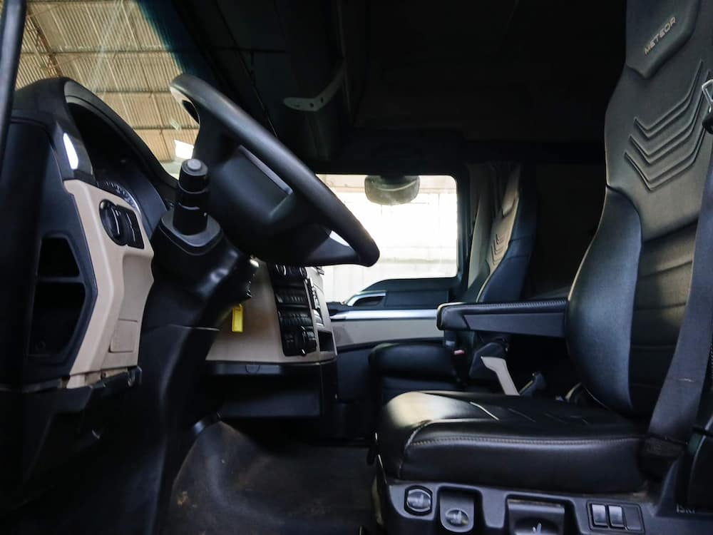 Volkswagen Meteor 29.520 6x4 2p (diesel)(E5)