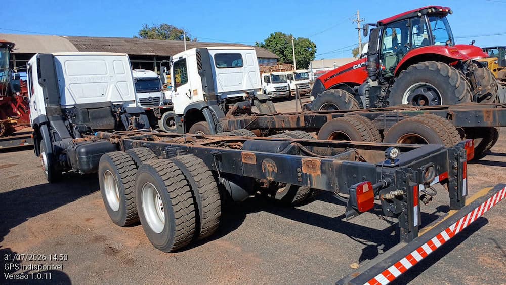 VOLKSWAGEN 31.330 6X4