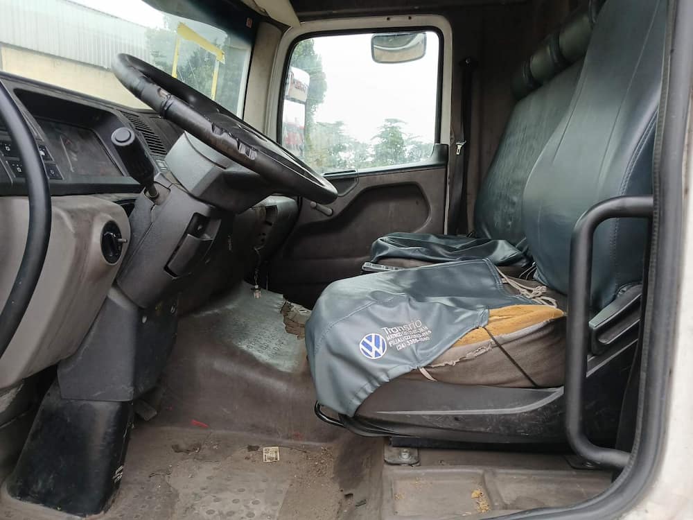 Volkswagen 24-260 E Constel. 6x2 2p (diesel)(E5)