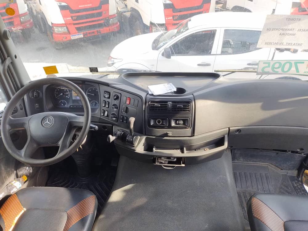 Mercedes-Benz Axor 3344 S (6X4)