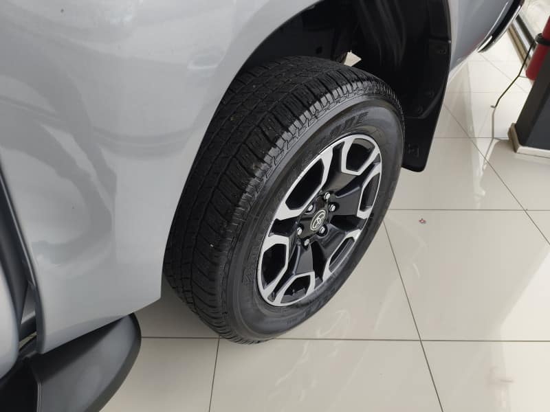 Toyota HILUX CD SRV 2.0 4X4 DIESEL AUT 2025
