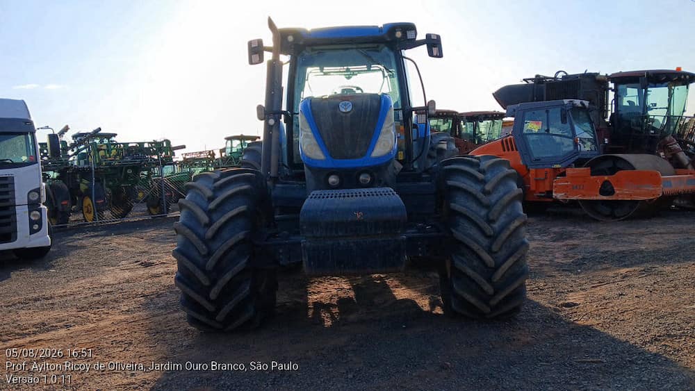 NEW HOLLAND T7 240
