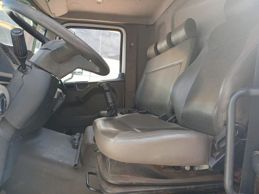 VOLKSWAGEN 15.190 CRM 4X2
