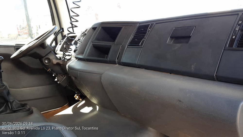 VOLKSWAGEN 31-330 E CONSTEL. 2P DIESEL E5 6X4