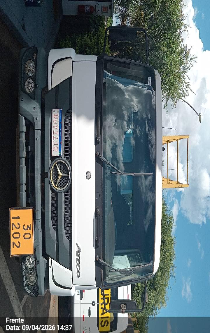 Mercedes-Benz Atego 2730 6x4 2p (diesel)(E5)