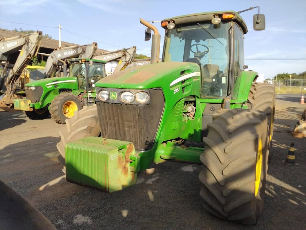JOHN DEERE TRATOR JOHN DEERE 7215J