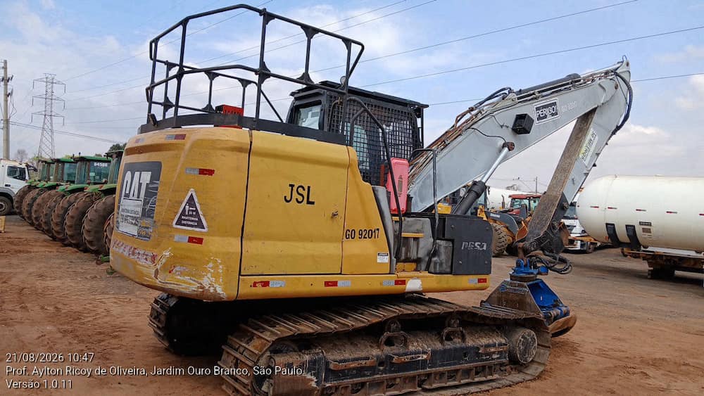 CATERPILLAR 320GC