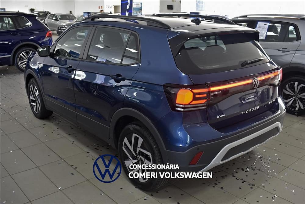 2027 VOLKSWAGEN T-CROSS 1.0 200 TSI TOTAL FLEX COMFORTLINE AUTOMÁTICO
