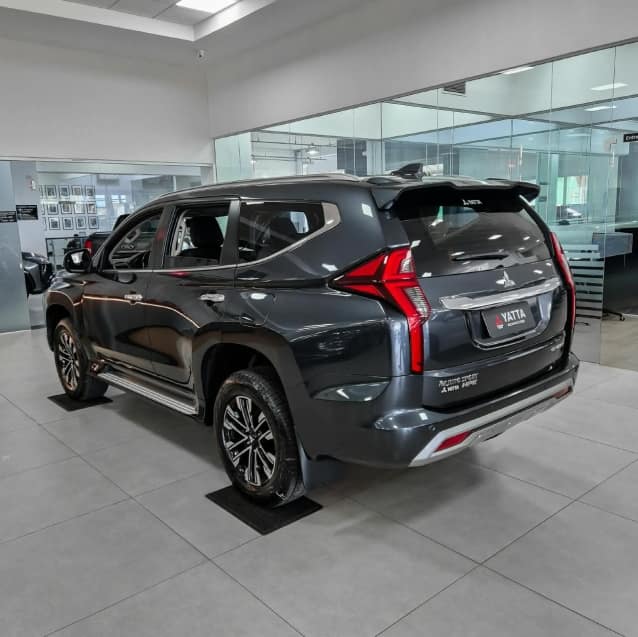 Mitsubishi PAJERO SPORT 2.4 16V MIVEC TURBO DIESEL HPE AWD AUTOMÁTICO 2021/2022