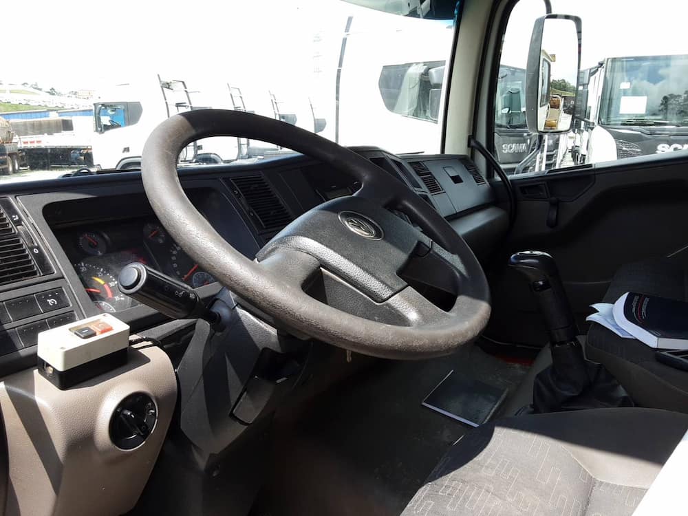VOLKSWAGEN 15.190 CRM 4X2