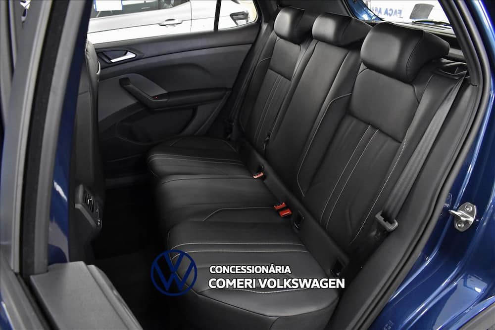 2027 VOLKSWAGEN T-CROSS 1.0 200 TSI TOTAL FLEX COMFORTLINE AUTOMÁTICO