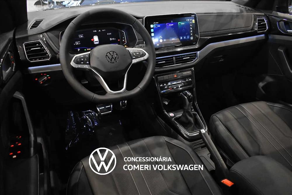 2027 VOLKSWAGEN T-CROSS 1.4 250 TSI TOTAL FLEX HIGHLINE AUTOMÁTICO