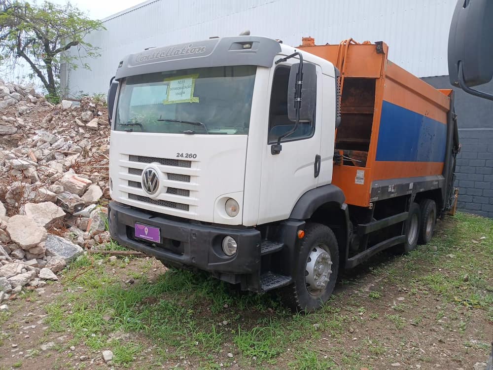 Volkswagen 24-260 E Constel. 6x2 2p (diesel)(E5)