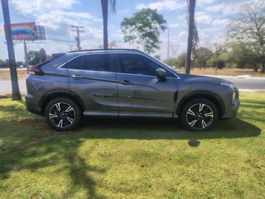 Mitsubishi ECLIPSE CROSS 1.5 MIVEC TURBO GASOLINA HPE-S S-AWC CVT 2023/2024