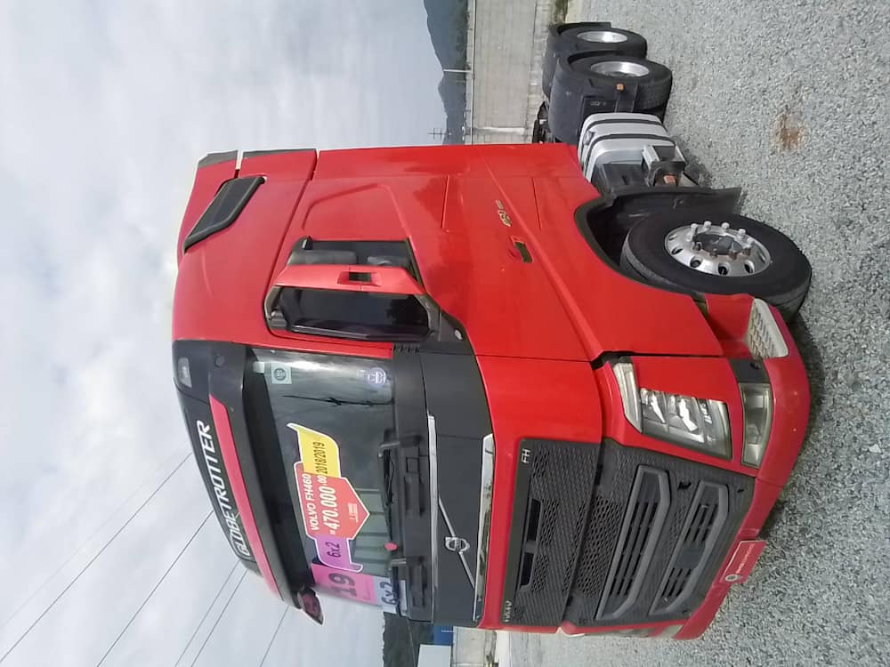 Volvo FH-460 GLOBETROTTER 6x2 2p (diesel) (E5)