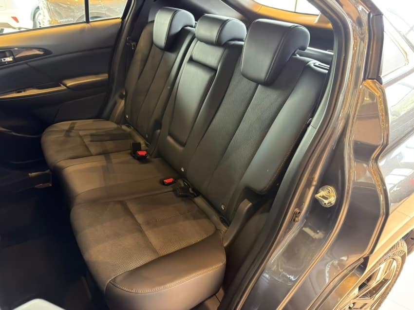 Mitsubishi ECLIPSE CROSS 1.5 MIVEC TURBO GASOLINA TARMAC CVT 2027/2027