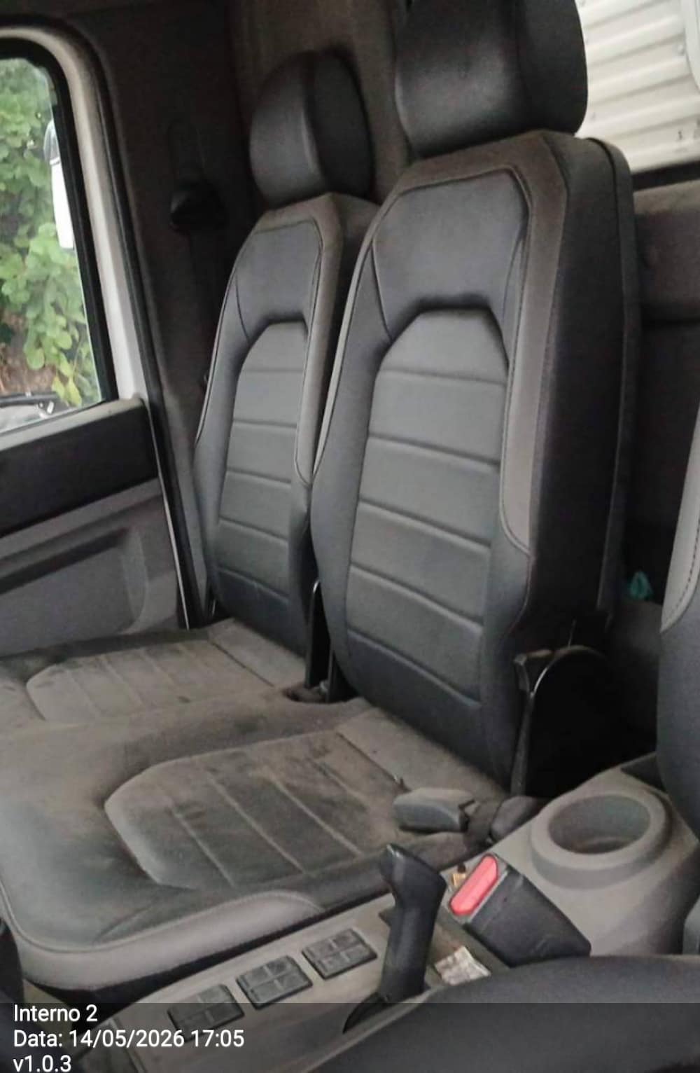 VOLKSWAGEN 9-170 DELIVERY 2P DIESEL E5