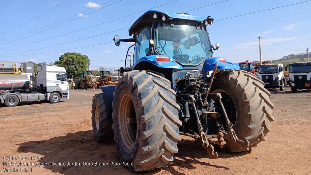 NEW HOLLAND T7 240