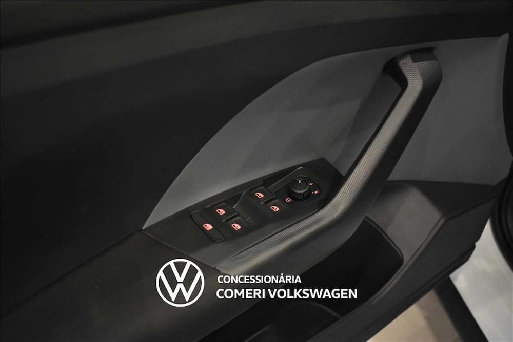 2026 VOLKSWAGEN T-CROSS 1.0 200 TSI TOTAL FLEX AUTOMÁTICO