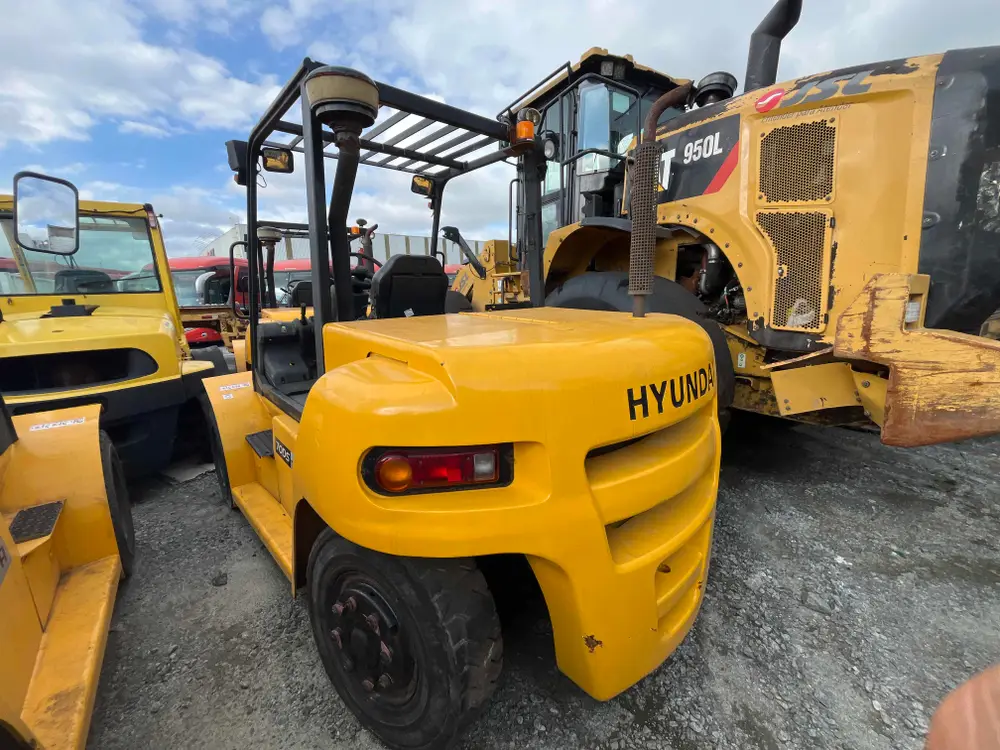 HYUNDAI 70ds-7e