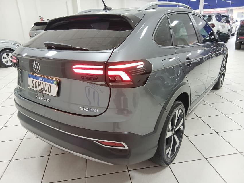 Volkswagen NIVUS 1.0 200 TSI TOTAL FLEX HIGHLINE AUTOMÁTICO 2023/2023