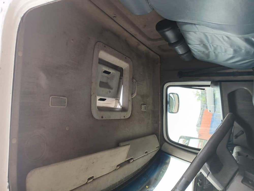 Volkswagen 24-260 E Constel. 6x2 2p (diesel)(E5)