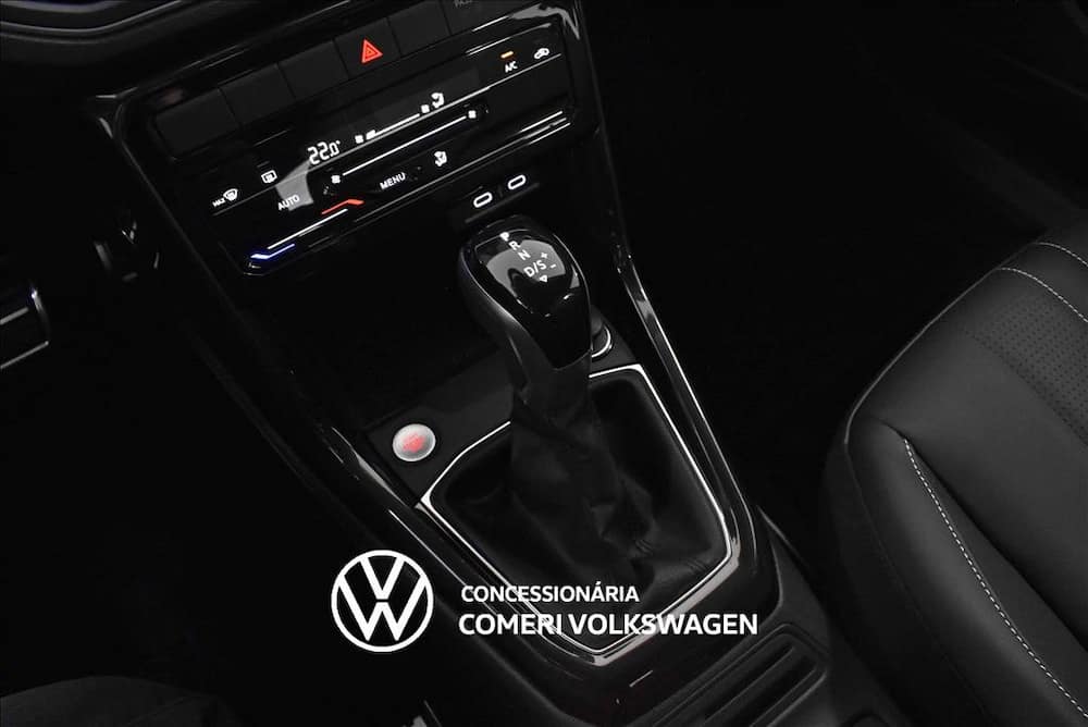 2027 VOLKSWAGEN T-CROSS 1.4 250 TSI TOTAL FLEX HIGHLINE AUTOMÁTICO