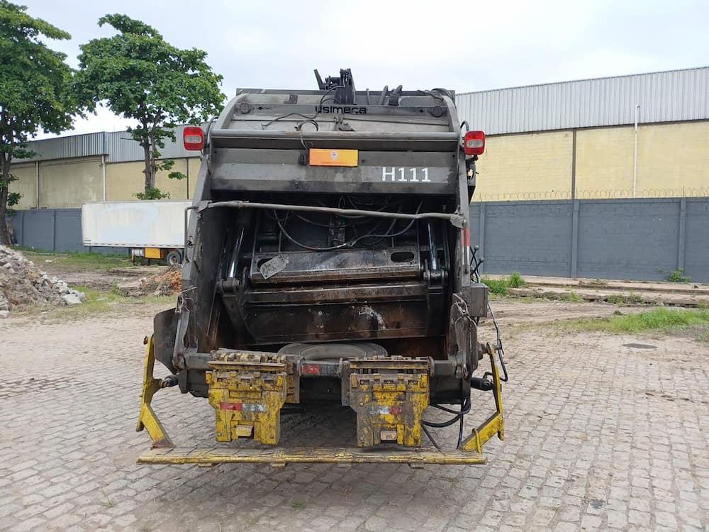 Volkswagen 24-260 E Constel. 6x2 2p (diesel)(E5)