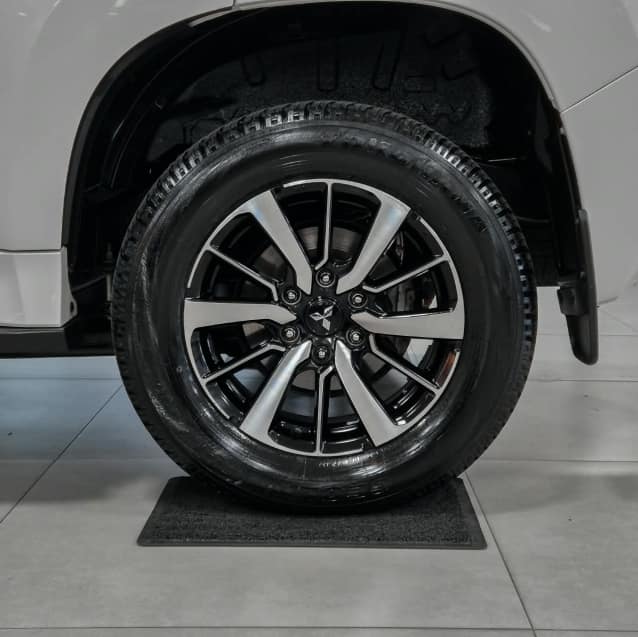 Mitsubishi PAJERO SPORT 2.4 16V MIVEC TURBO DIESEL HPE AWD AUTOMÁTICO 2019/2020