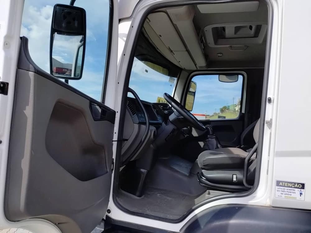Volkswagen 33.460 Constellation 6x4 2p (diesel)(E5)